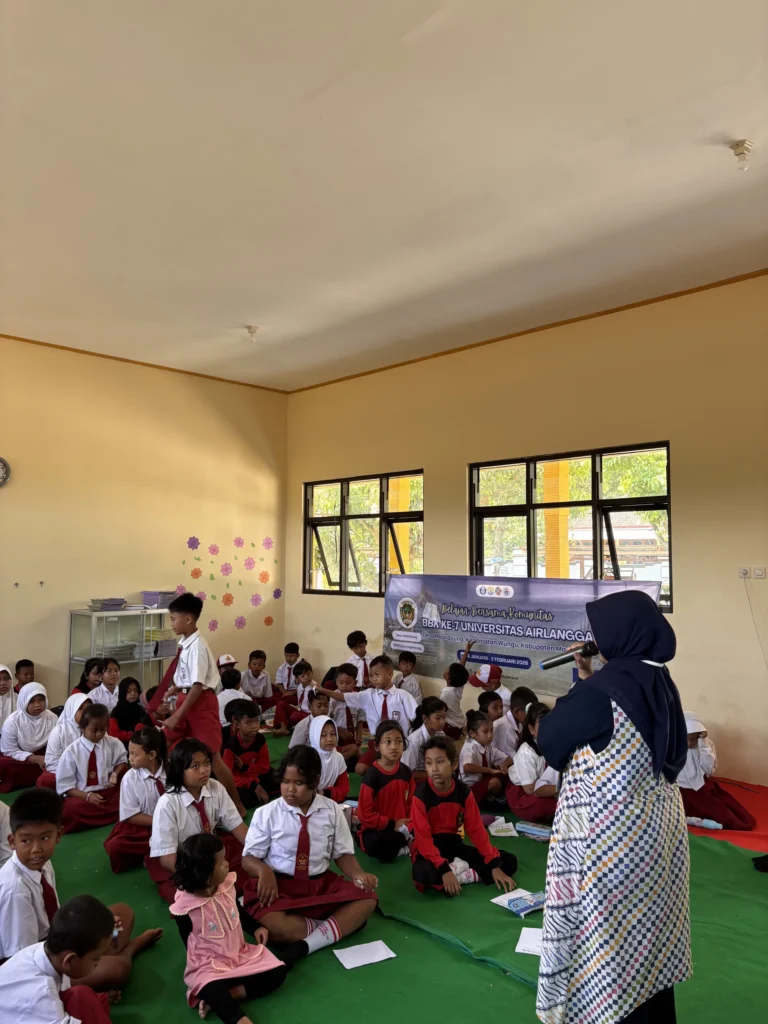 (Kegiatan Read Aloud Dipandu oleh Kak Nadia Lasari)