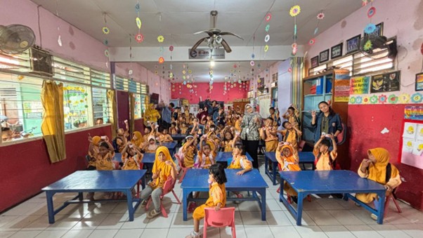 Dukung SDGs dari Sekolah: FRUITFORCE dan ES KELERENG untuk Edukasi Gizi Anak