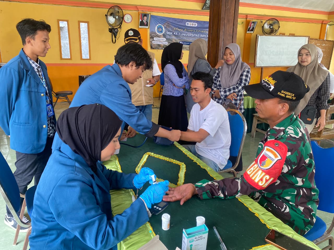 Pemeriksaan Gula Darah dan Tekanan Darah