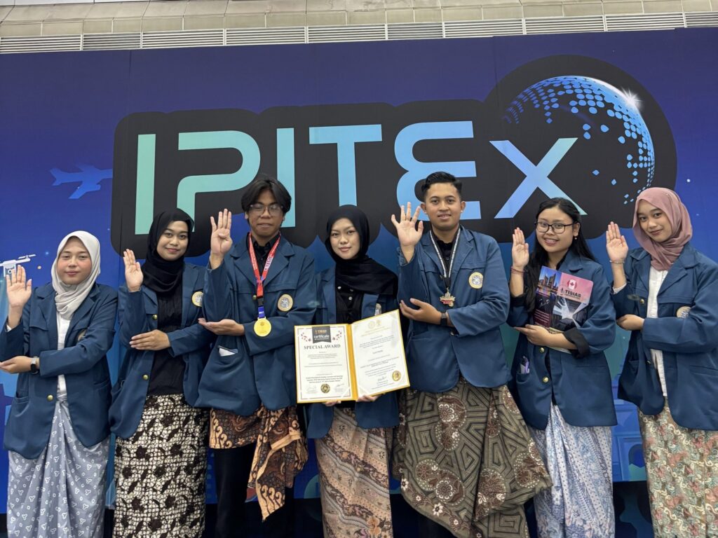 The Handy UNAIR Team successfully won a Gold Medal and a Special Award at the International Intellectual Property, Invention, Innovation and Technology Exposition, January 5 to 9, 2026. (Photo: Source)