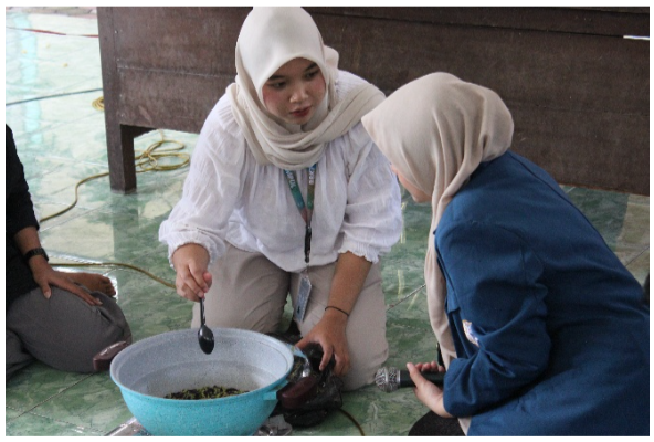 mahasiswa KKN Gresik