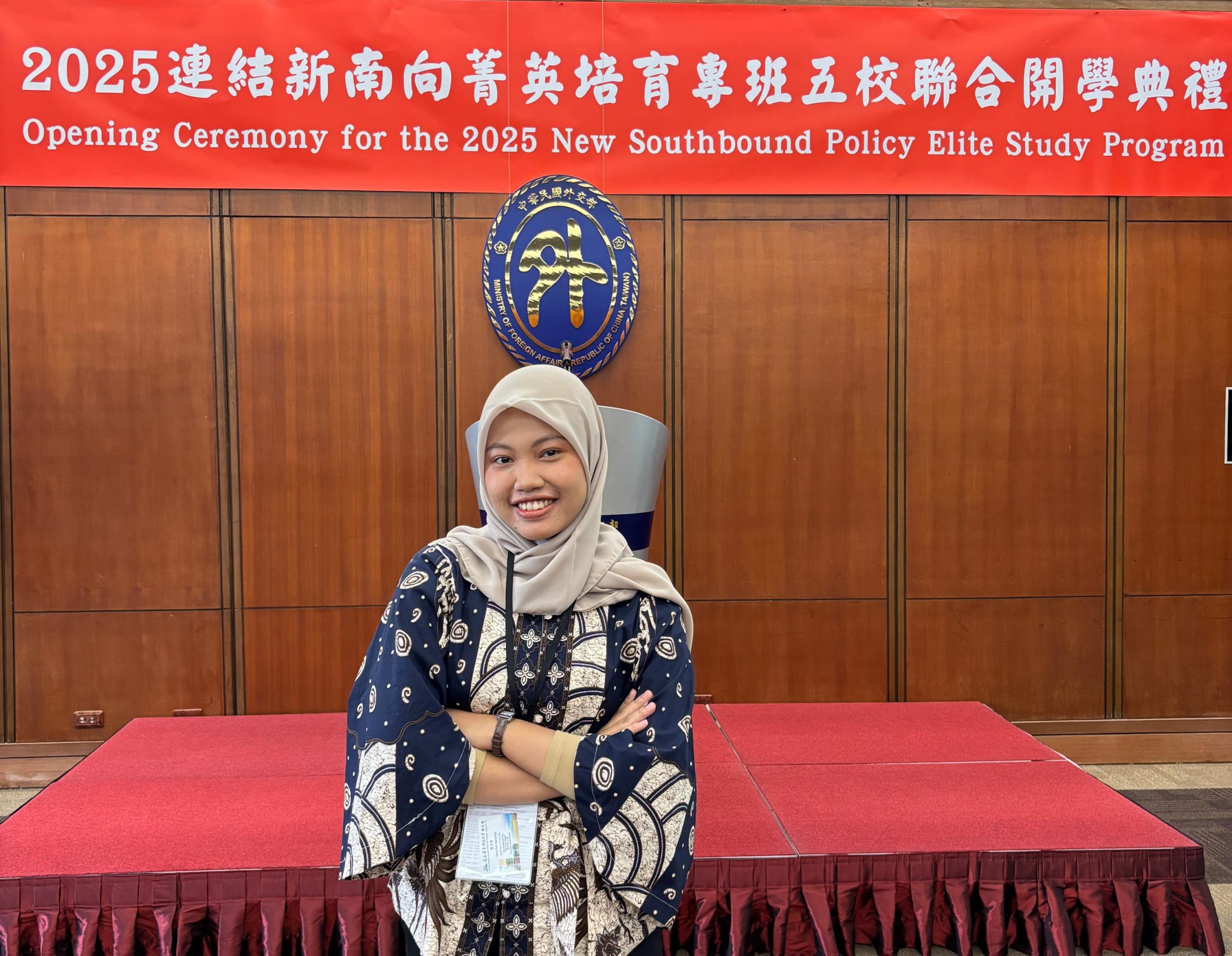 Defia Putri Mahardika delegasi UNAIR pada Opening Ceremony New Southbound Policy Elite Study Program (Foto: Istimewa)