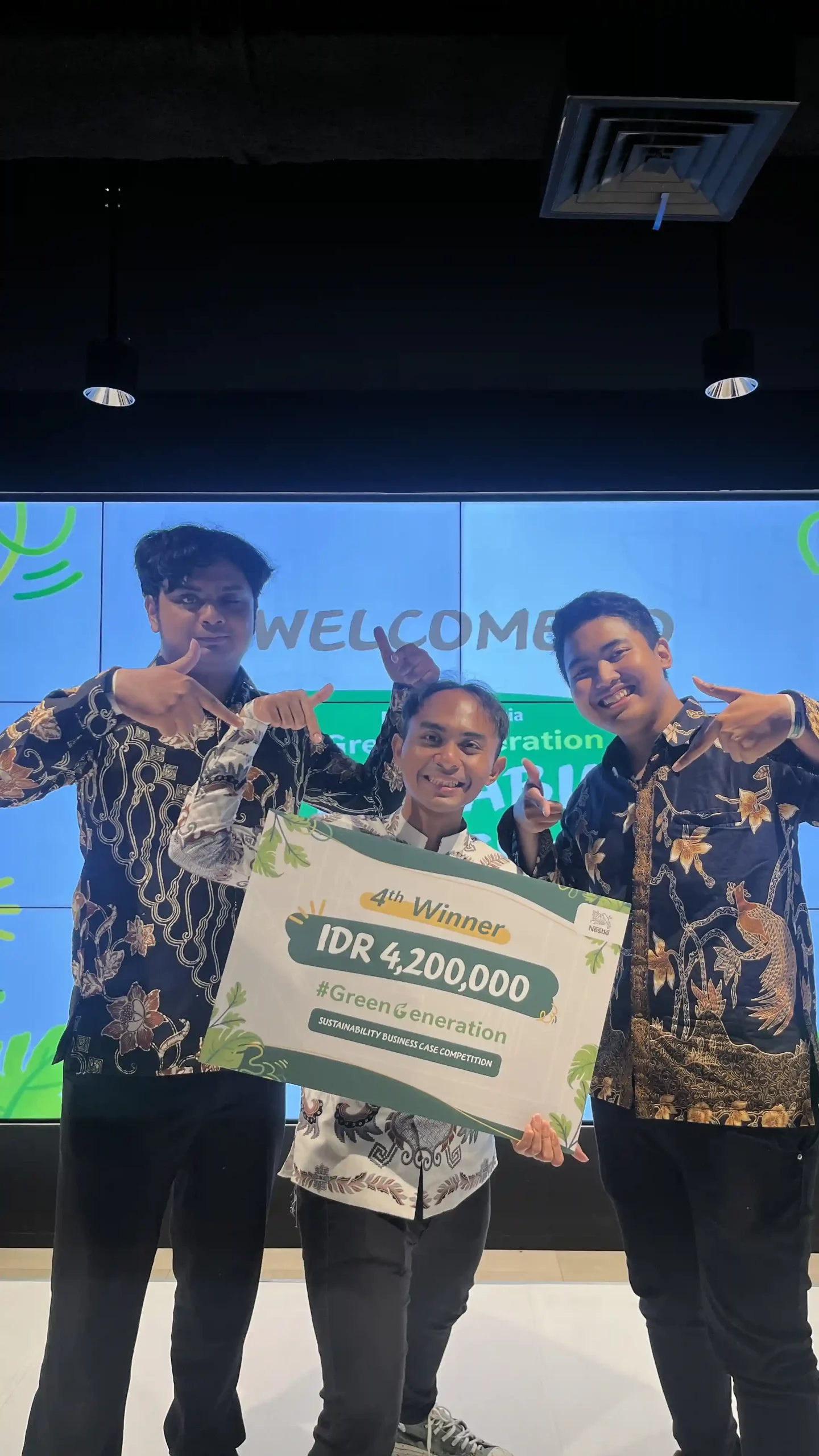 Bismillah Sukses Team consists of Ridhwan Fadly Saputra (FST, 2022), Farrelindra Nadhif Islami (FTMM, 2024), and Muhammad Dafi Aritama (FST, 2024) at the awarding ceremony of the international competition GreenGeneration: Sustainable Case Competition organized by Nestlé Indonesia. (Photo: By courtesy)