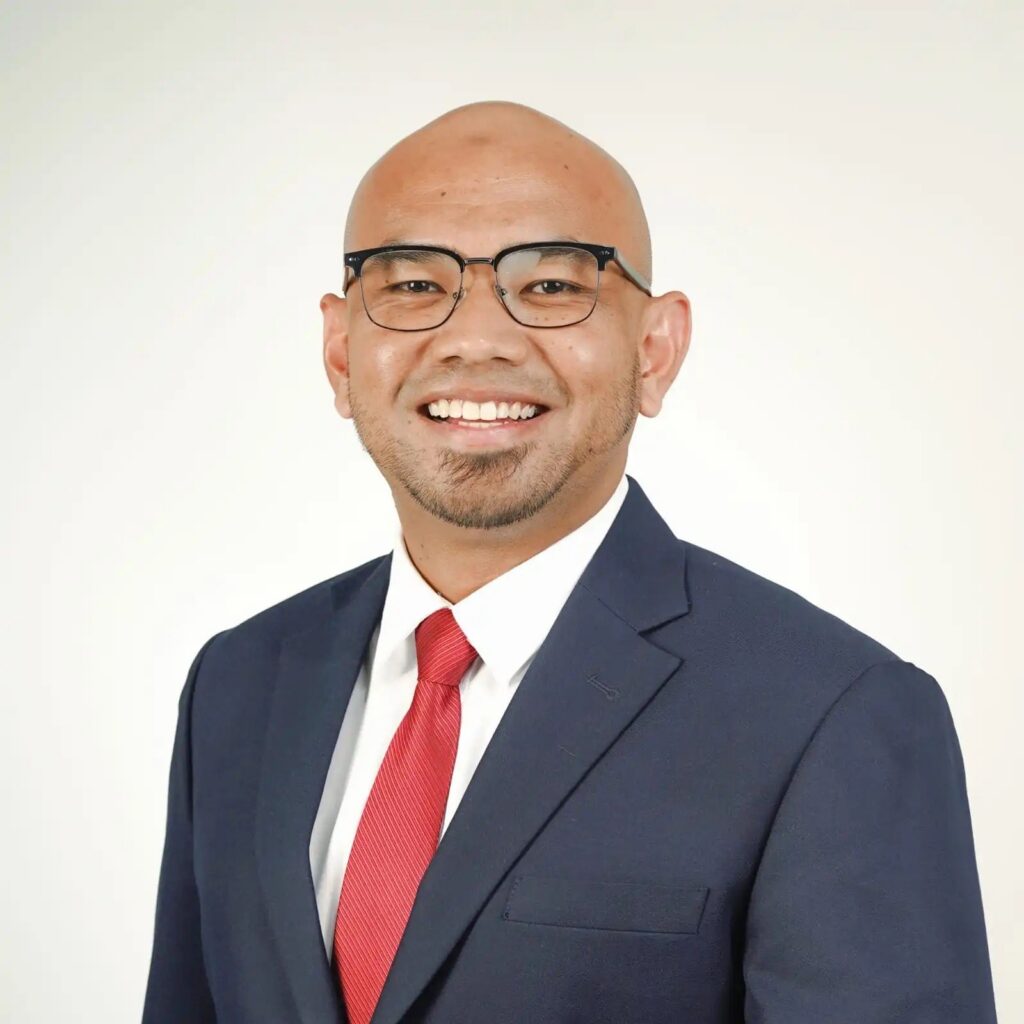 Restu Bagus Wicaksono, co-founder and CEO of KarirCare and FEB UNAIR alumnus (Photo: Source)