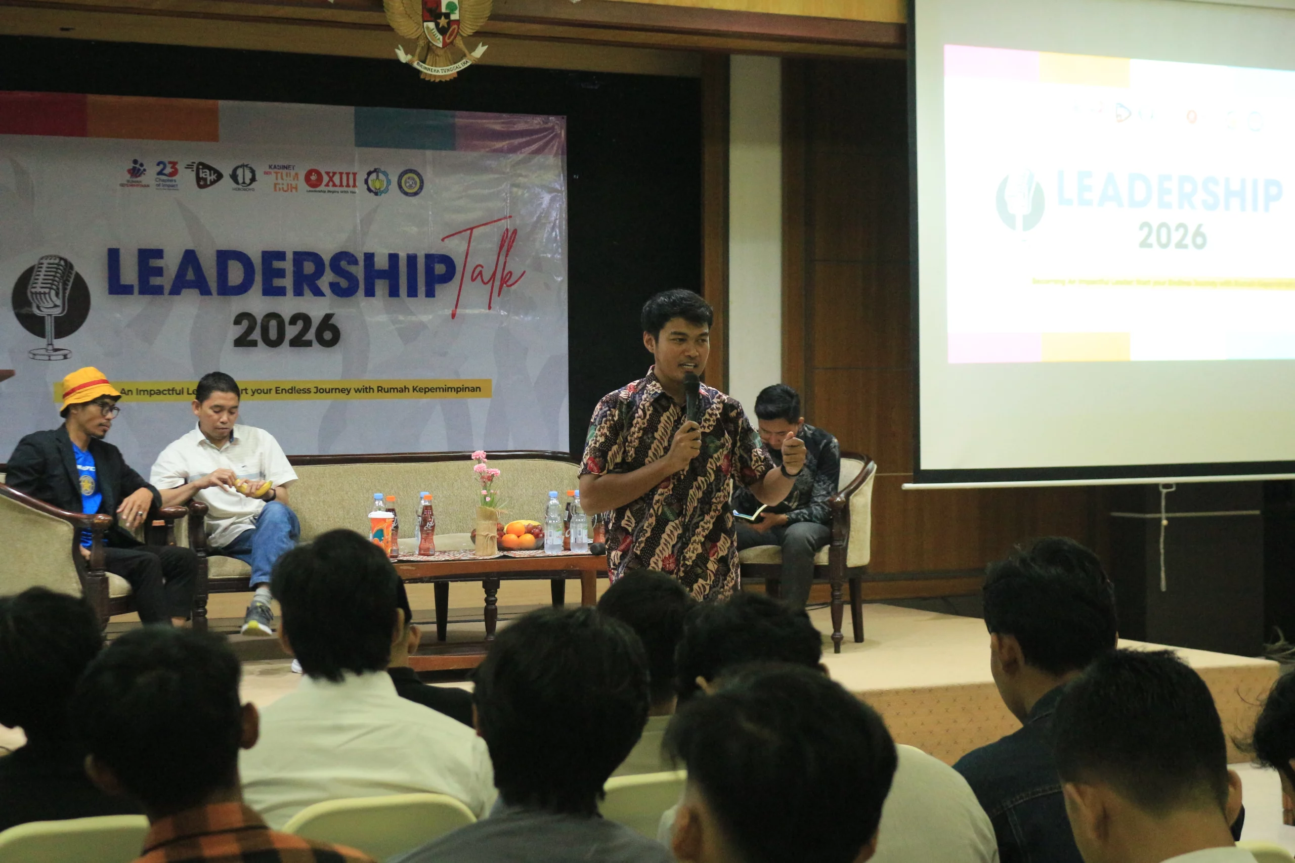 Potret Parlaungan Iffah Nasution S IAN MPA Dosen Fisip dalam Sesi Pemaparan Materi (Foto:Istimewa)
