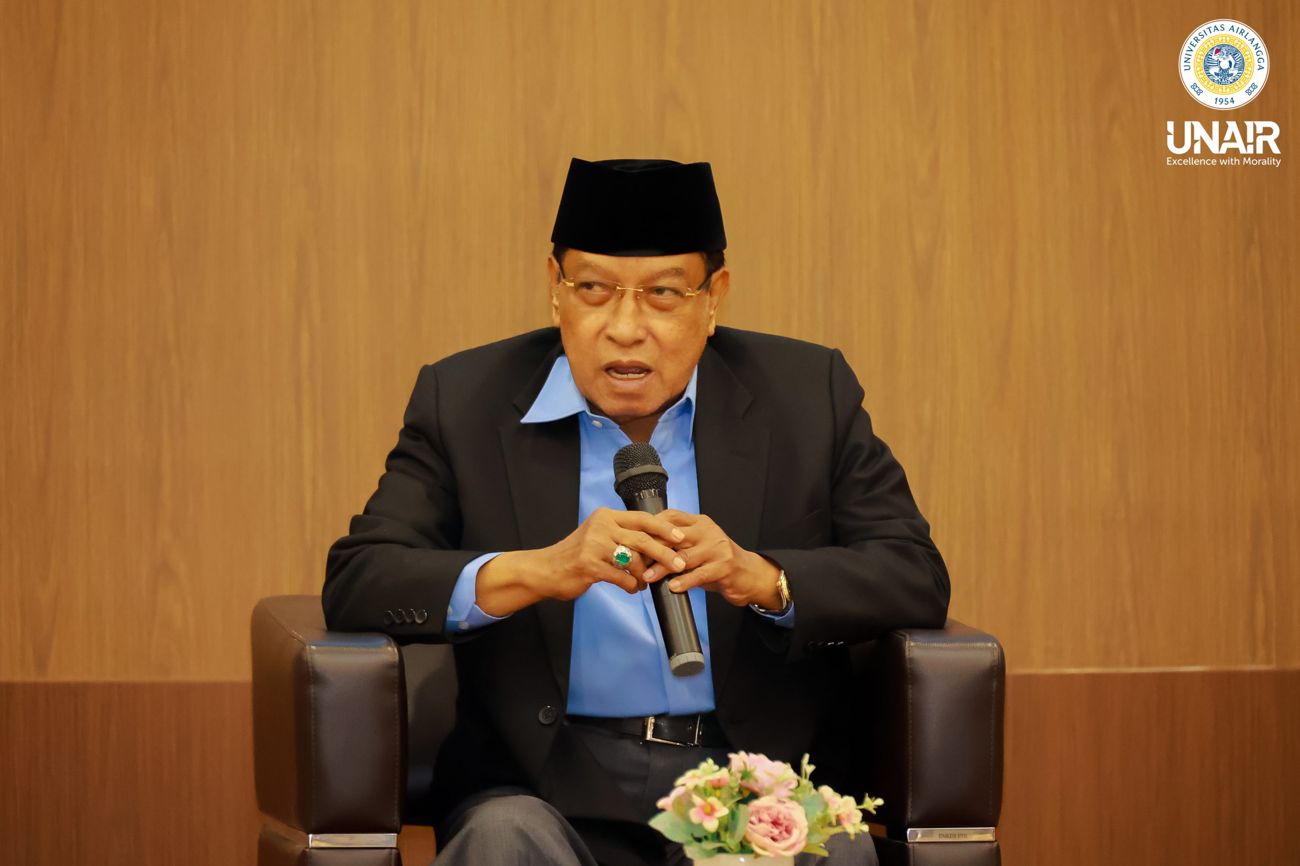KH Said Aqil Siradj saat mengisi kajian di UNAIR, Kamis (27/2/2026)