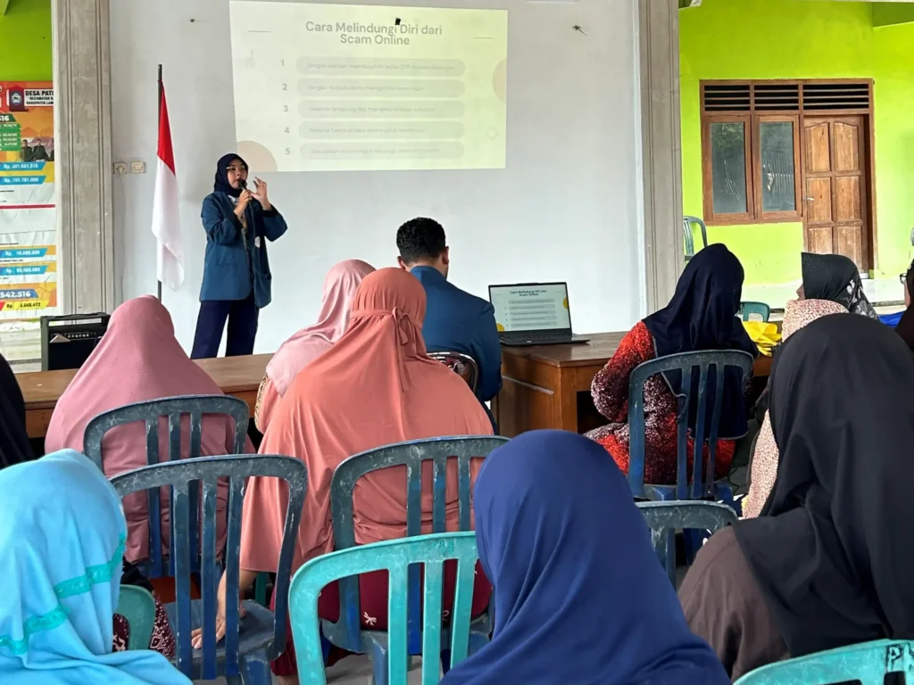 penyuluhan Anti Scam Online bagi Penerima PKH BPNT