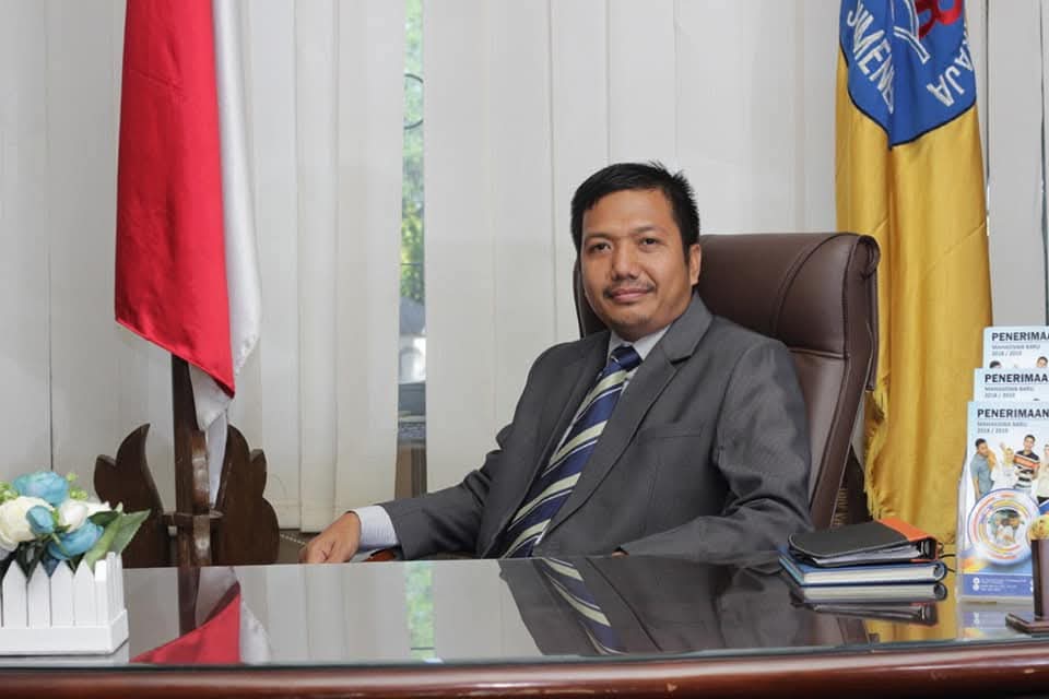 Dr Mujib Hannan, SKM, S.Kep., Ns., M.Kes., an alumnus of Universitas Airlangga (UNAIR) who currently serves as Vice Rector I of Universitas Wiraraja. (Photo: By courtesy)