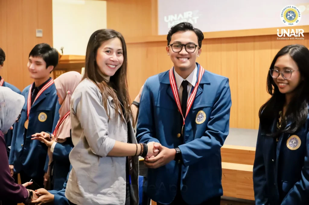 Mohammad Pradana Setyawan, a D4 Radiologic Imaging Technology student at the Faculty of Vocational Studies, named UNAIR Outstanding Student (Mawapres) 2026 in the Diploma category (Photo: PHMP UNAIR)