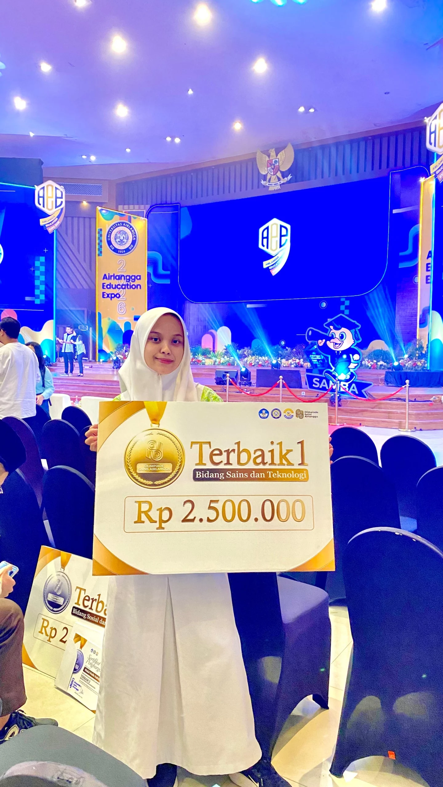 Rosa Alba, calon mahasiswa baru Universitas Airlangga melalui jalur Golden Ticket 2026 setelah menjuarai OSA 2026. (Foto: Istimewa)