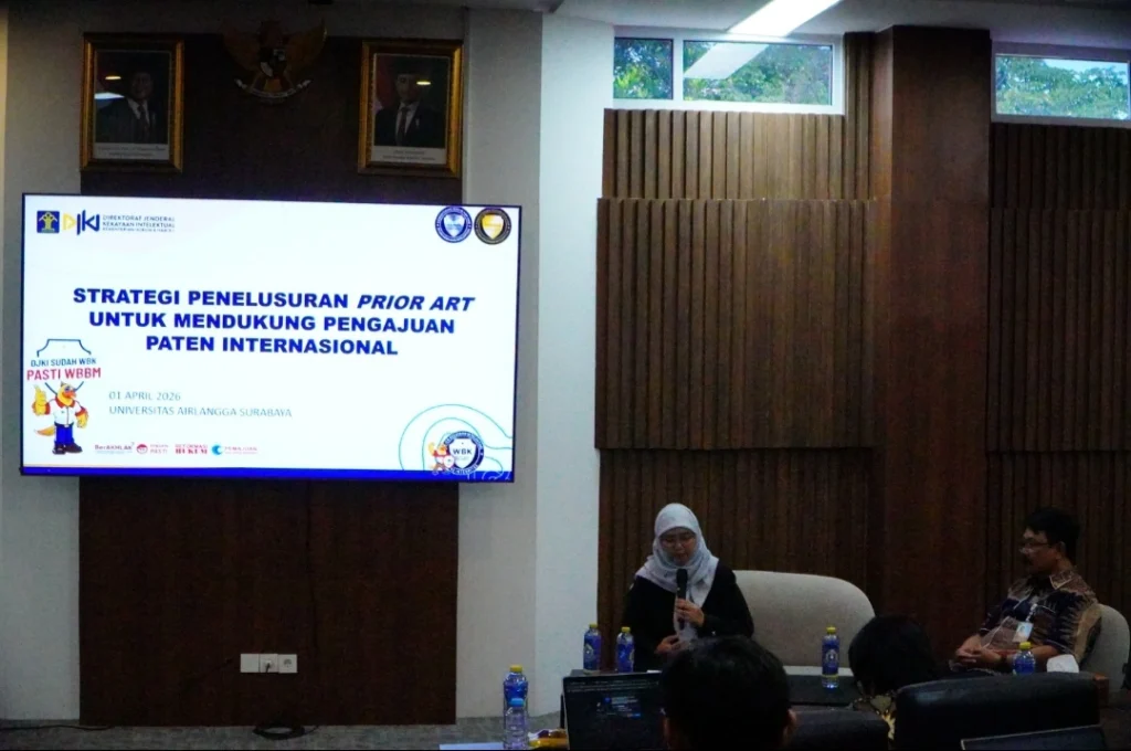 Ir. Dadan Samsudin M Si delivers a presentation during the workshop Tips and Tricks for Writing International Patents under the PCT-WIPO Scheme. (Photo: By courtesy)