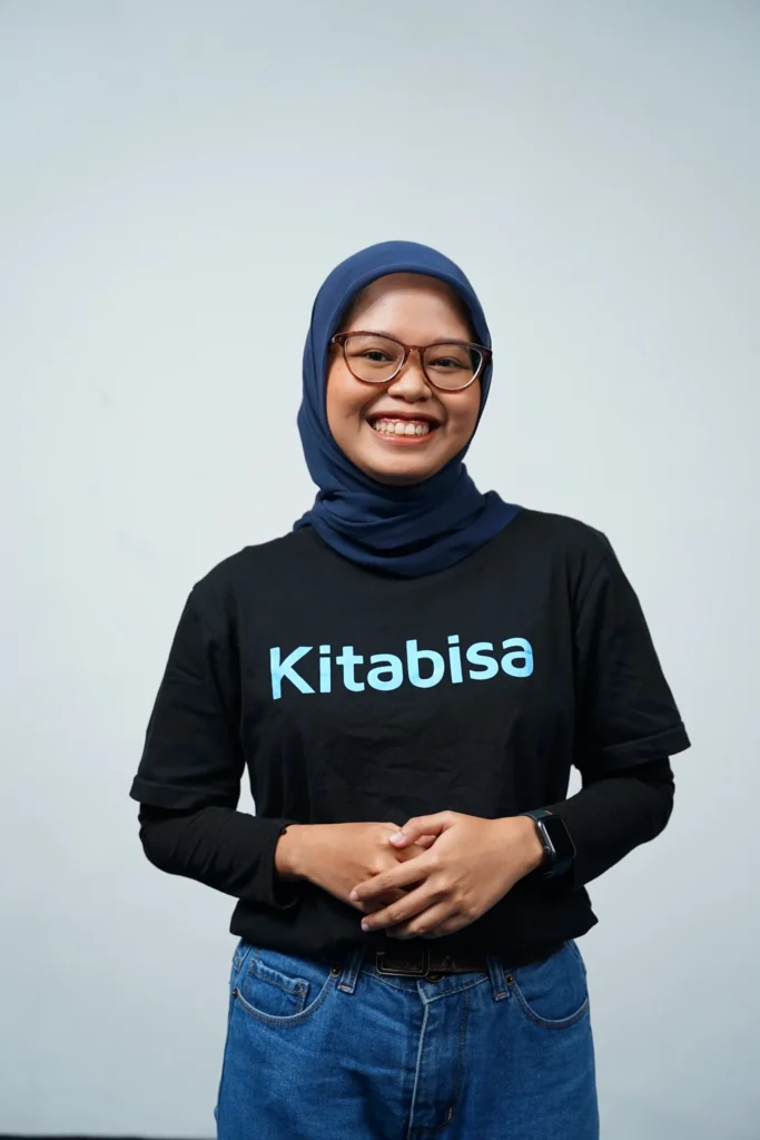 Rizki Amalia Fitri, alumni FISIP UNAIR yang sukses berkarir di Kitabisa (Foto: Istimewa)