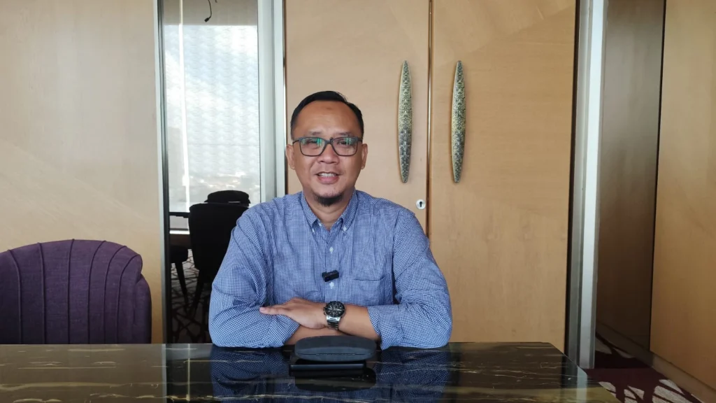 Slamet Agus Wijaya, an alumnus of FPK UNAIR, now serves as Operations Director at PT Kaia Anugerah Indonesia (Photo: By courtesy).