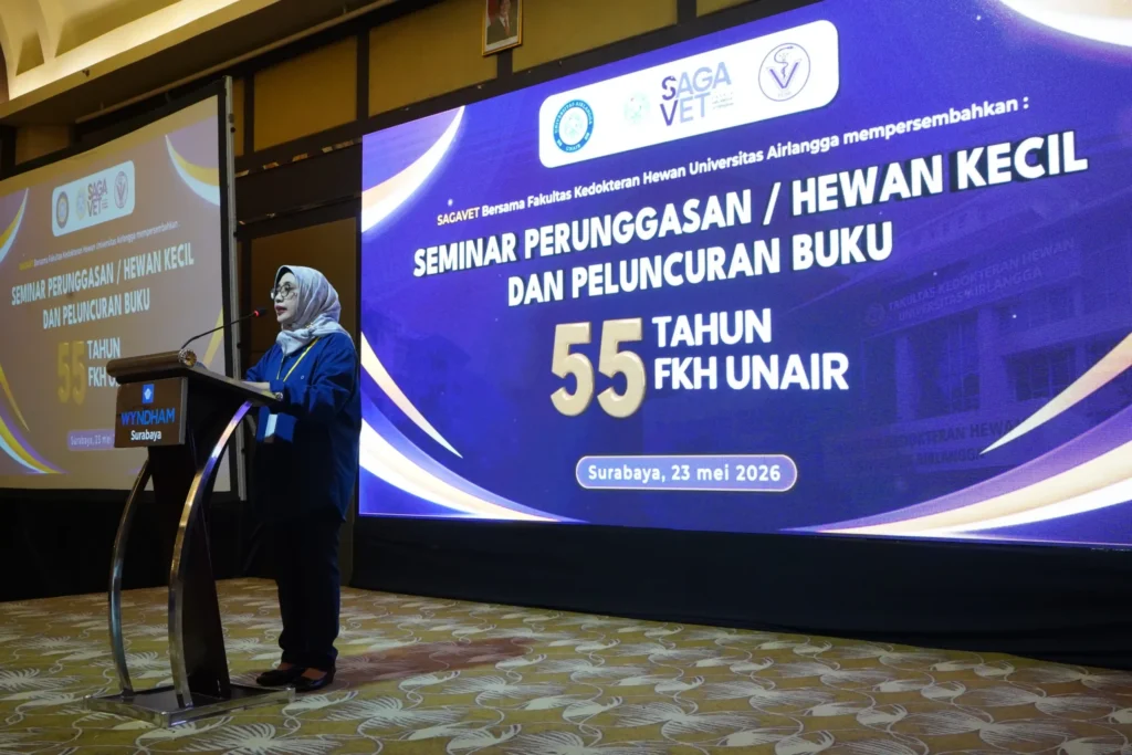 Dekan FKH UNAIR menyampaikan sambutan dalam SAGAVET 2026 pada Sabtu (23/5/2026). (Foto: istimewa)