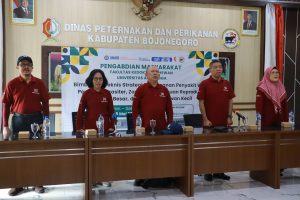 Para Pakar dari FKH UNAIR saat akan mengisi materi Bimbingan Teknis di Dinas Peternakan dan Perikanan Kab. Bojonegoro, Selasa (5/5/2026). (Foto: PHMP UNAIR)