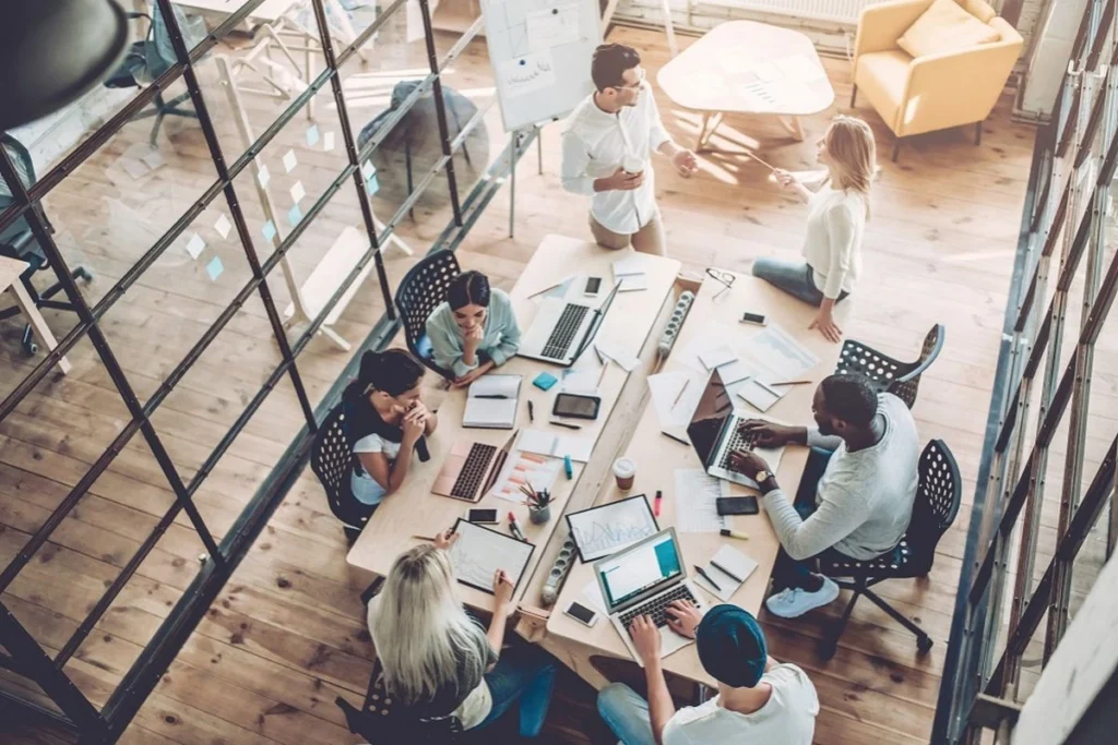 Illustration of Gen Z employees at work (Source: Kompas.com)