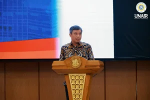 Direktur Bank BTN, Nixon L. P. Napitupulu Saat Menyampaikan Materi Kuliah Umum BTN Goes to Campus. (Foto: PHMP UNAIR).