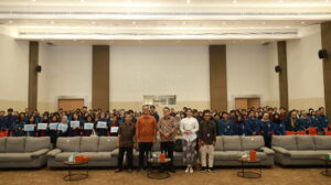 Webinar Literasi Finansial Nasional di Aula Pringgodigdo Linggo Lantai 12, Fakultas Hukum, Kampus Dharmawangsa-B, Surabaya, Sabtu (6/6/2026). (Foto: Ray)