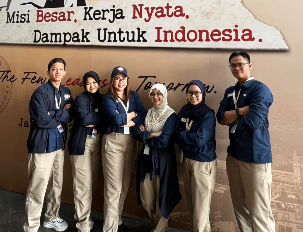 Tim Ekspedisi Patriot UNAIR di Kawasan Transmigrasi Prafi (SP4), Kabupaten Manokwari, Papua Barat. (Foto: Istimewa)