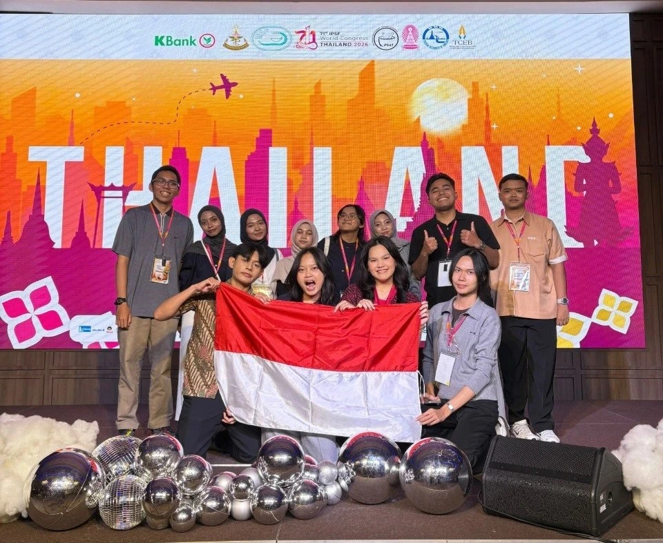 Twelve Faculty of Pharmacy (FF) delegates at the 71st IPSF World Congress 2026 in Bangkok. (Photo: By courtesy)