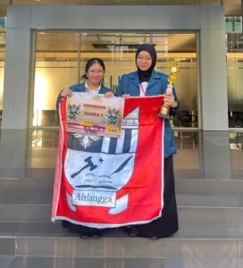 Delegasi Masyarakat Yuris Muda (MYMA) FH UNAIR, Tim Nawasena, Fara Diva Chelsea dan Violin Kurniawan, berhasil meraih Juara 1 lomba esai hukum General Event of State Affairs (GENVESTA) 2026. (Foto: dok. Tim Nawasena )