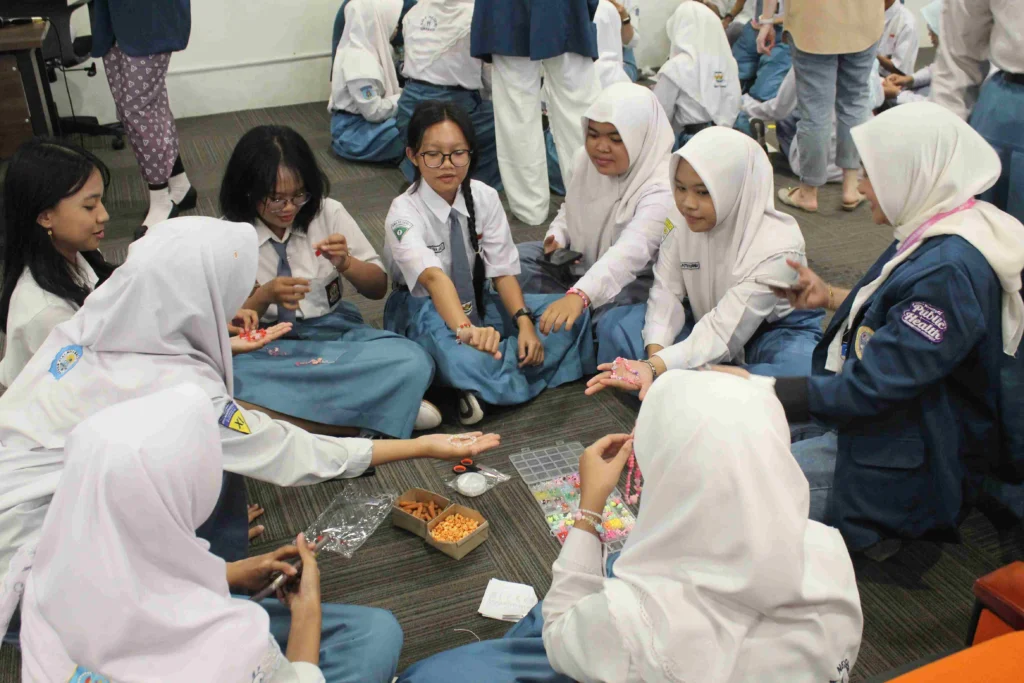 BEM UNAIR Bekali Pelajar SMA Solusi Tepat Tangani Bullying