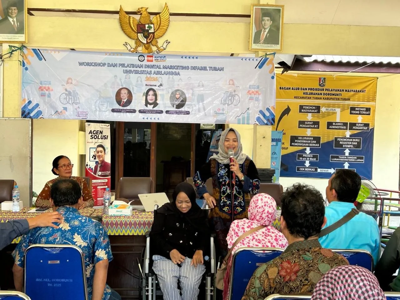 Prof Ika saat memaparkan materi pemasaran digital dalam Program Pengabdian kepada Masyarakat 2026. (Foto: Istimewa)
