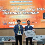 Inovasi Valuasi ESG Antarkan Tim FEB UNAIR Raih Juara Satu COMPAS