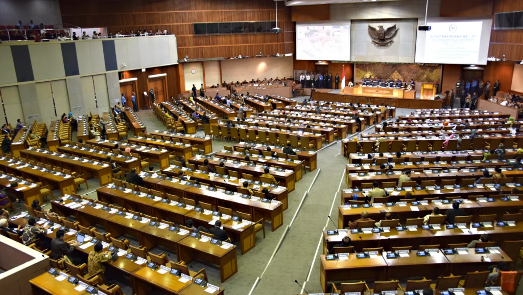 Menyoal RUU Pemilu, Guru Besar UNAIR Sebut Dapil Nasional Punya Alasan Konseptual Kuat