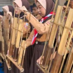 Pentas Seni Warnai Penutupan Pengmas BEM Vokasi di SD Budi Dharma