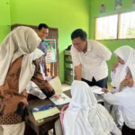 Tanamkan Nilai Nasionalisme Sejak Dini, Dosen dan Mahasiswa Administrasi Publik Gelar Penguatan Pendidikan Karakter di SDN Karangkuten